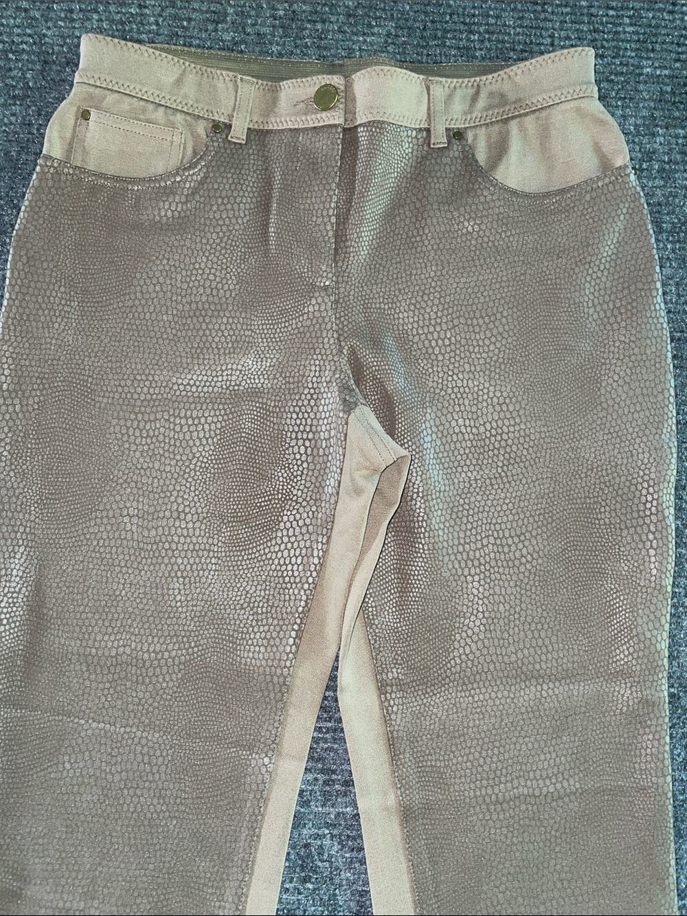 Chico's Neutral Taupe Textured Leggings.  SIze  .5/6  NWOT - Picture 9 of 13
